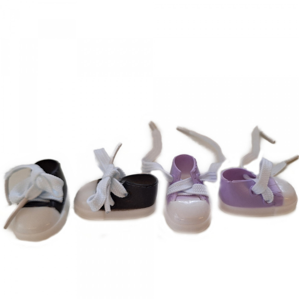 Kind 20cm modern - Jeans & Pulli & Sneakers & Strickmütze